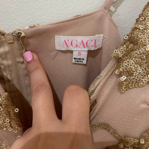 A’GACI beige dress with gold sequins - Picture 3 of 3